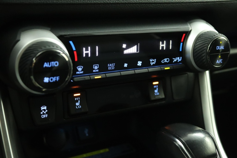 Toyota RAV4 - 2.5 Hybrid AWD Bi-Tone 7