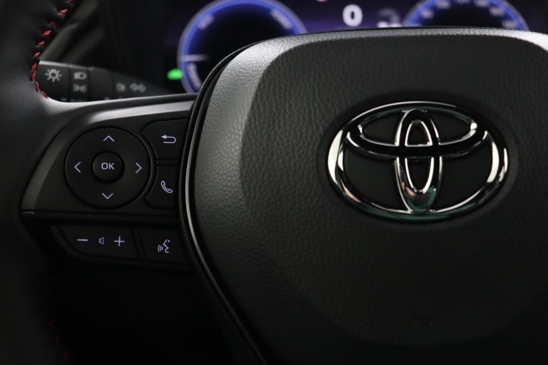 Toyota Corolla Cross - Hybrid 180 GR Sport 19