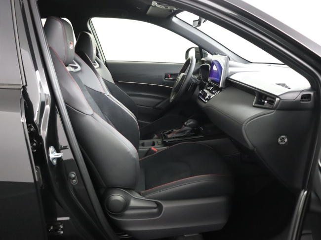 Toyota Corolla Cross - Hybrid 180 GR Sport