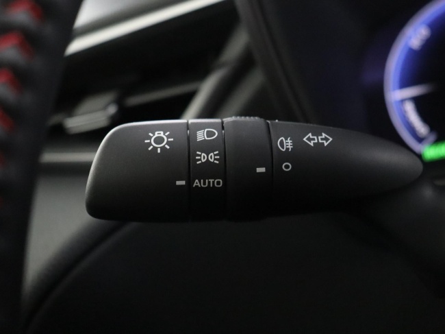 Toyota Corolla Cross - Hybrid 180 GR Sport