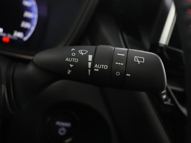 Toyota Corolla Cross - Hybrid 180 GR Sport