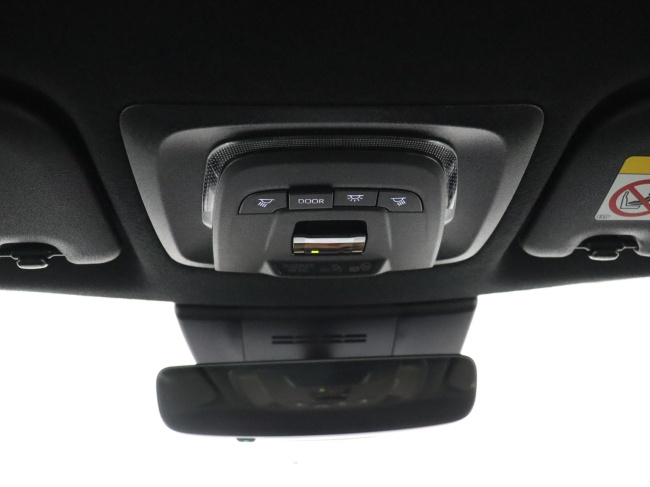 Toyota Corolla Cross - Hybrid 180 GR Sport