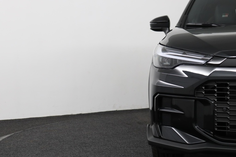 Toyota Corolla Cross - Hybrid 180 GR Sport 34