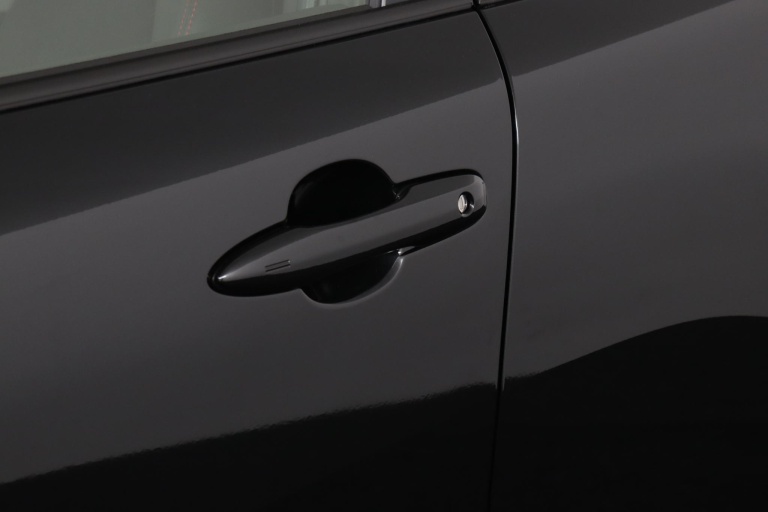 Toyota Corolla Cross - Hybrid 180 GR Sport 37