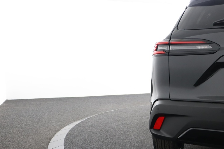 Toyota Corolla Cross - Hybrid 180 GR Sport 38