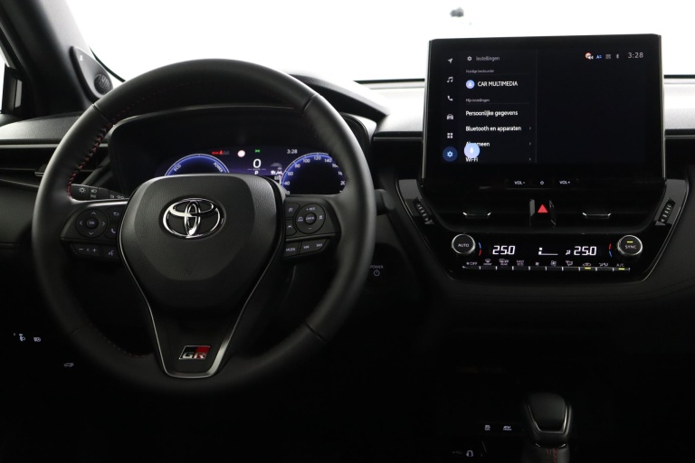 Toyota Corolla Cross - Hybrid 180 GR Sport 54