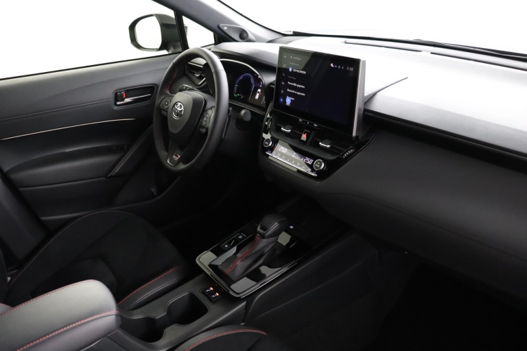 Toyota Corolla Cross - Hybrid 180 GR Sport 55