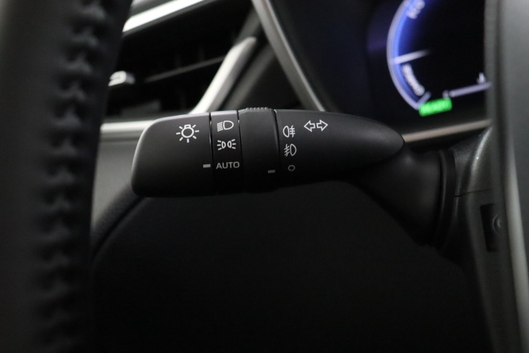 Toyota Corolla Cross - Hybrid 140 Dynamic 31