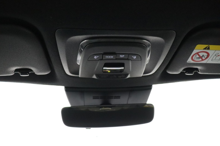 Toyota Corolla Cross - Hybrid 140 Dynamic 33