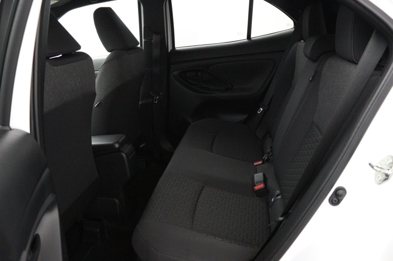 Toyota Yaris Cross - 1.5 Hybrid 18