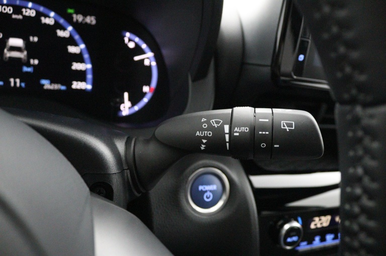 Toyota Yaris Cross - 1.5 Hybrid 31