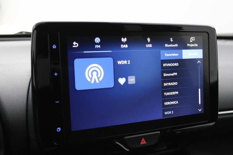 Toyota Yaris Cross - 1.5 Hybrid 8