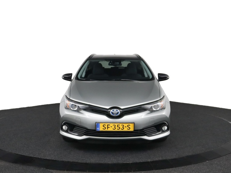Toyota Auris Touring Sports - 1.8 Hybrid Black Edition 16