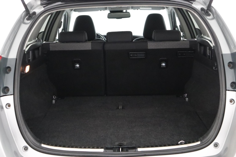 Toyota Auris Touring Sports - 1.8 Hybrid Black Edition 24