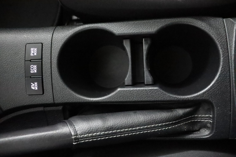 Toyota Auris Touring Sports - 1.8 Hybrid Black Edition 50