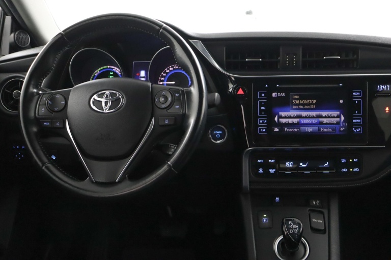 Toyota Auris Touring Sports - 1.8 Hybrid Black Edition 53