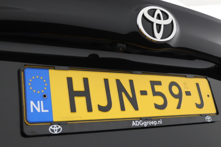 Toyota Yaris - 1.5 Hybrid 115 Dynamic 37