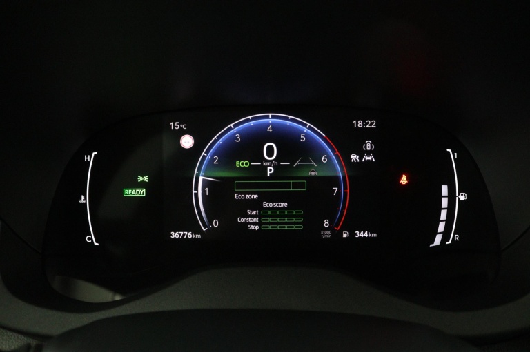 Toyota Yaris - 1.5 Hybrid 115 Dynamic 6