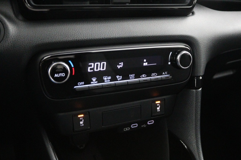 Toyota Yaris - 1.5 Hybrid 115 Dynamic 7