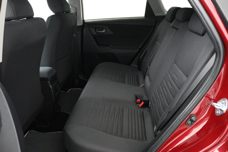 Toyota Auris - 1.8 Hybrid Dynamic Ultimate 18