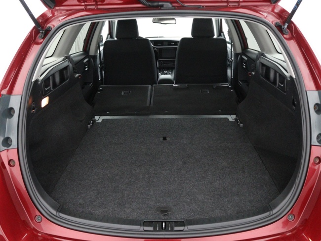 Toyota Auris - 1.8 Hybrid Dynamic Ultimate