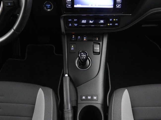 Toyota Auris - 1.8 Hybrid Dynamic Ultimate