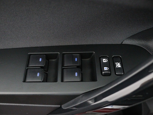 Toyota Auris - 1.8 Hybrid Dynamic Ultimate