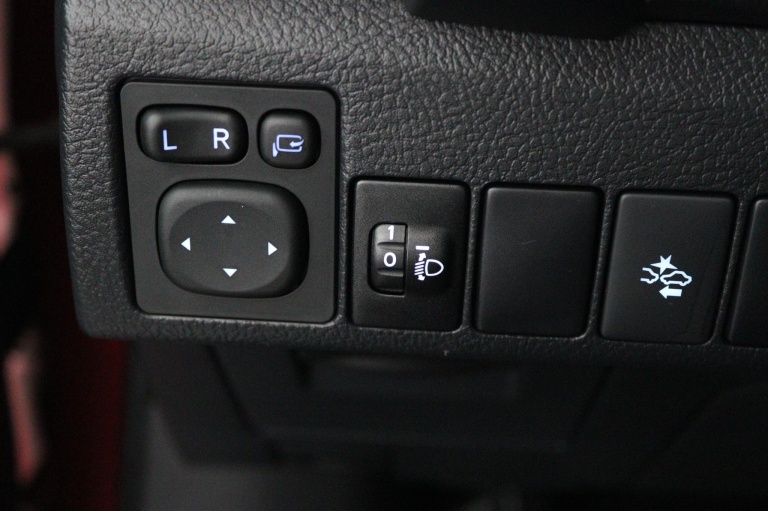 Toyota Auris - 1.8 Hybrid Dynamic Ultimate 28