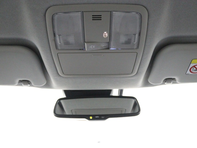 Toyota Auris - 1.8 Hybrid Dynamic Ultimate