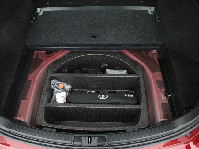 Toyota Auris - 1.8 Hybrid Dynamic Ultimate