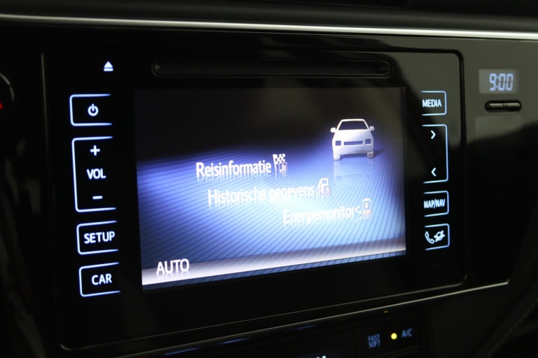 Toyota Auris - 1.8 Hybrid Dynamic Ultimate 39