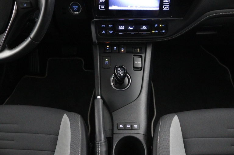 Toyota Auris - 1.8 Hybrid Freestyle 26
