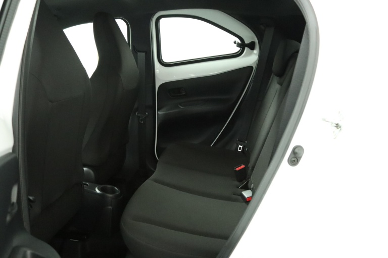 Toyota Aygo X - 1.0 VVT-i MT Play 18