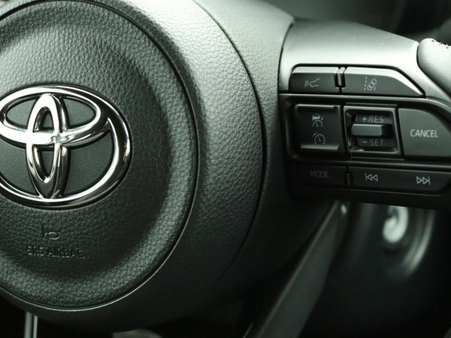 Toyota Aygo X - 1.0 VVT-i MT Play