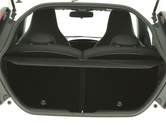 Toyota Aygo X - 1.0 VVT-i MT Play