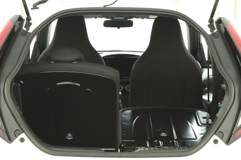 Toyota Aygo X - 1.0 VVT-i MT Play 25