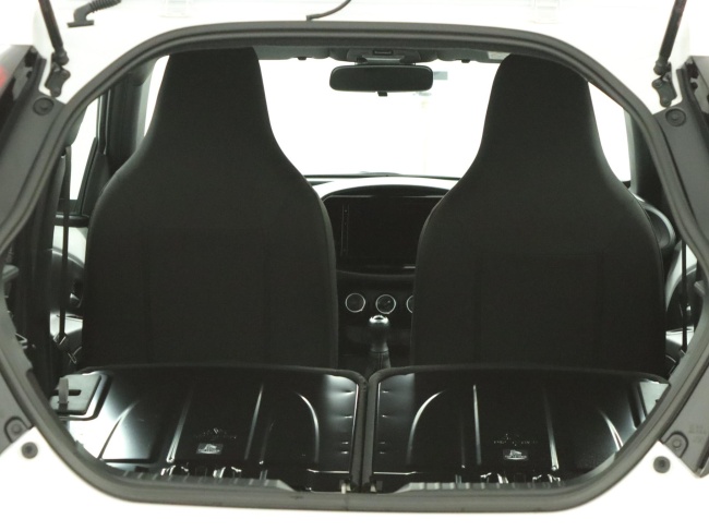 Toyota Aygo X - 1.0 VVT-i MT Play