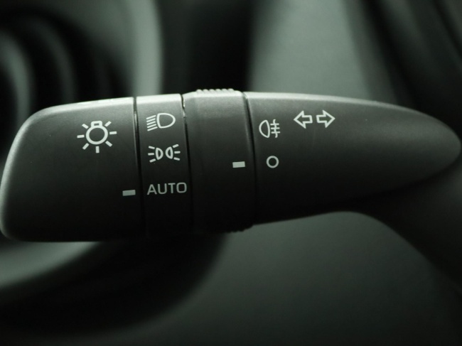 Toyota Aygo X - 1.0 VVT-i MT Play