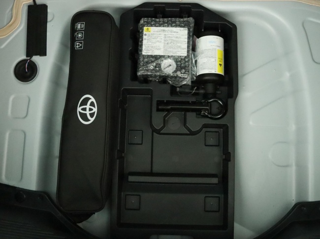 Toyota Aygo X - 1.0 VVT-i MT Play