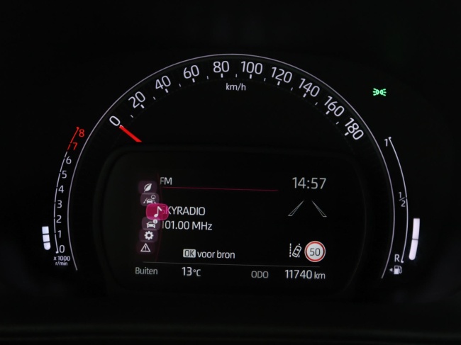 Toyota Aygo X - 1.0 VVT-i MT Play