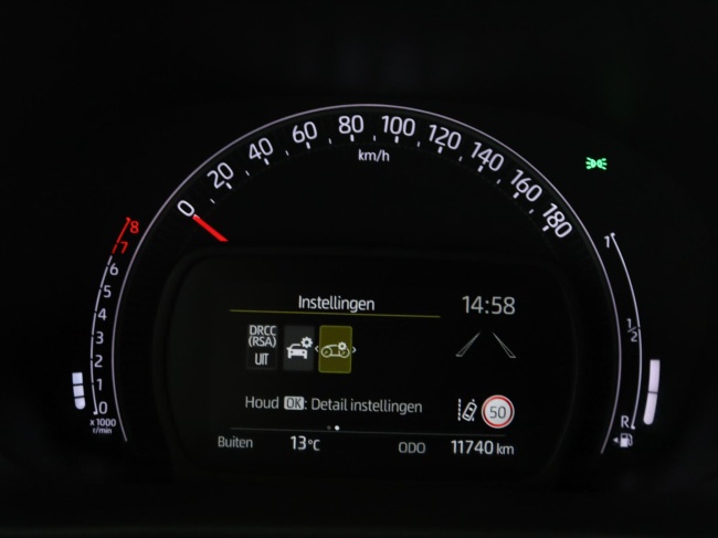 Toyota Aygo X - 1.0 VVT-i MT Play