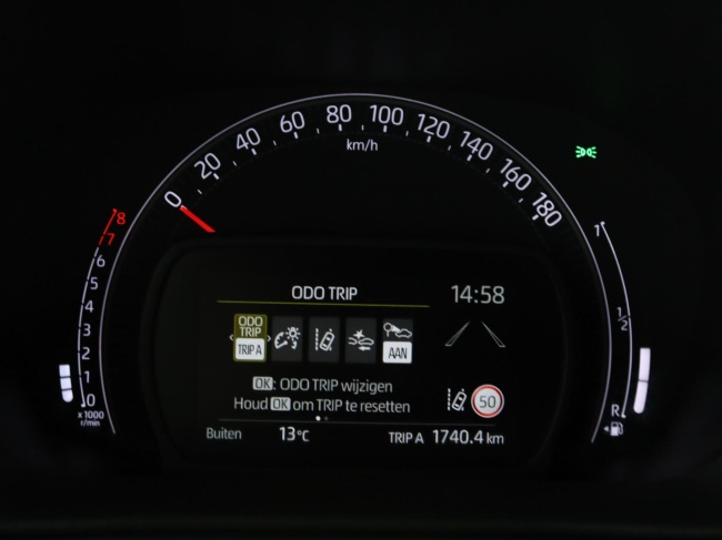 Toyota Aygo X - 1.0 VVT-i MT Play