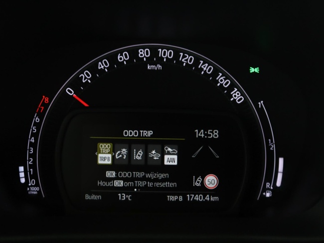 Toyota Aygo X - 1.0 VVT-i MT Play