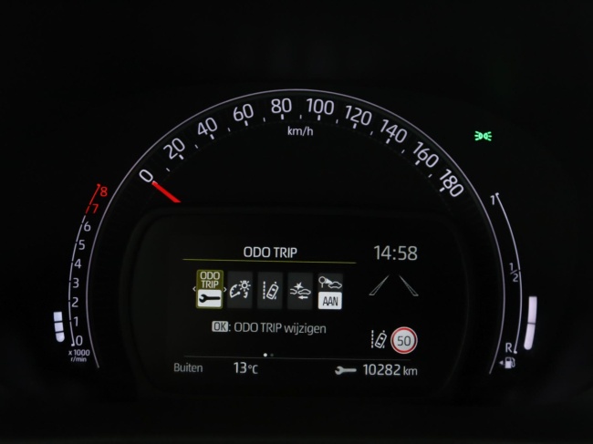 Toyota Aygo X - 1.0 VVT-i MT Play