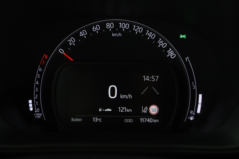 Toyota Aygo X - 1.0 VVT-i MT Play 6