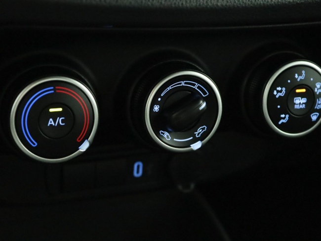 Toyota Aygo X - 1.0 VVT-i MT Play