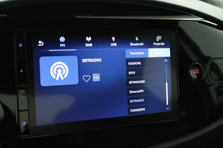 Toyota Aygo X - 1.0 VVT-i MT Play 8