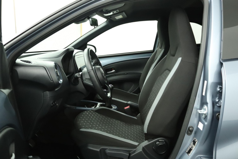 Toyota Aygo X - 1.0 VVT-i MT Pulse 17