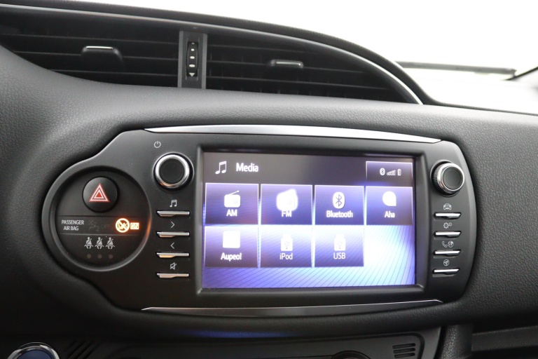 Toyota Yaris - 1.5 Hybrid Executive 17