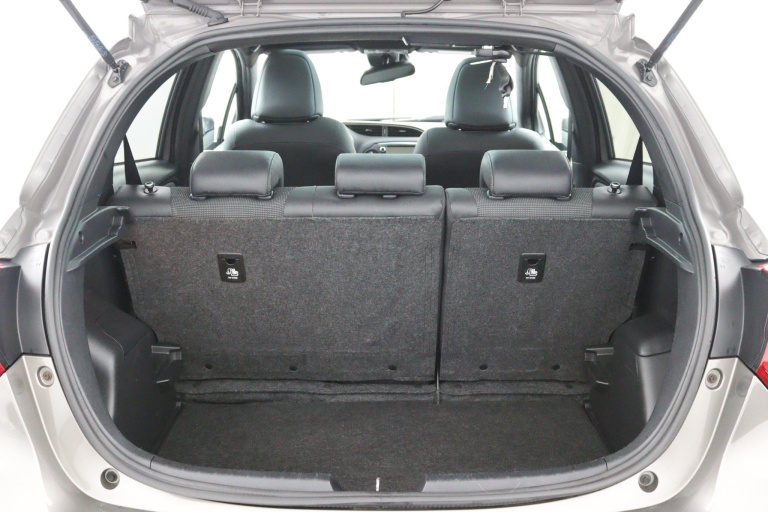 Toyota Yaris - 1.5 Hybrid Executive 31